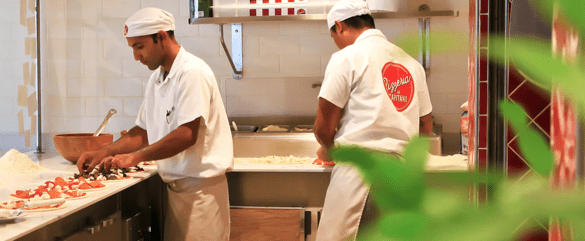 Carnival Cruise Line Pizzeria del Capitano 1.png